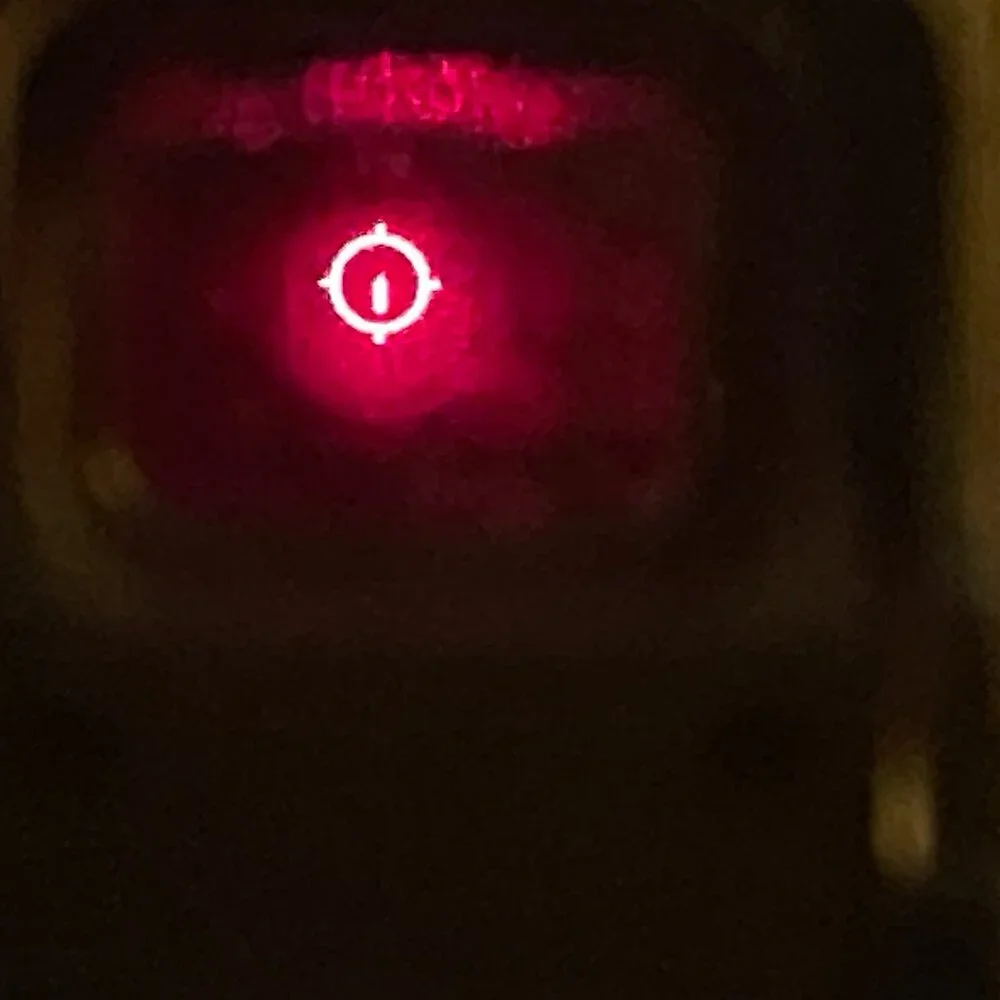 EOTech 557.AR223 Holographic Sight – Excellent Condition – Box & Manual Included - Picture 6 of 8